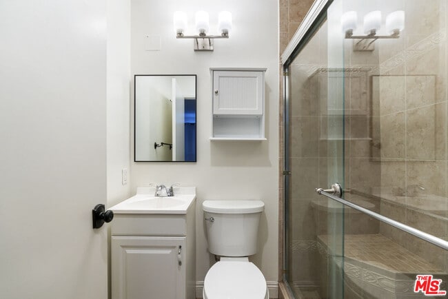 Building Photo - 2500 Abbot Kinney Blvd