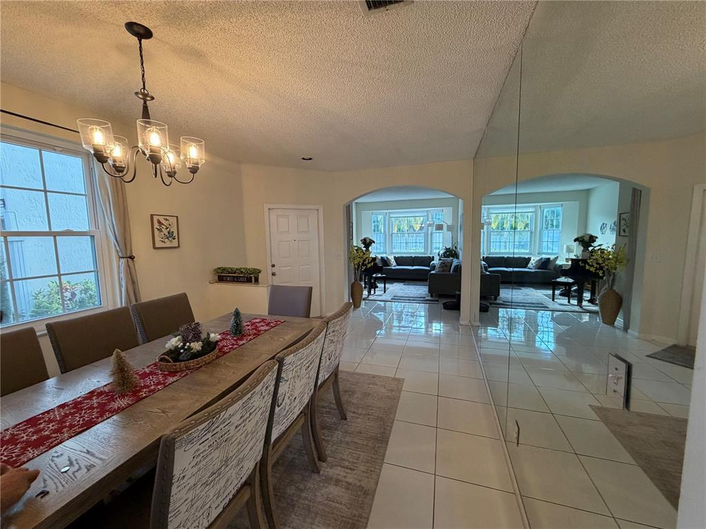 Building Photo - 4908 SW 151st Ave