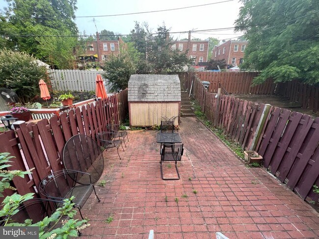 Building Photo - 4025 Clay Pl NE