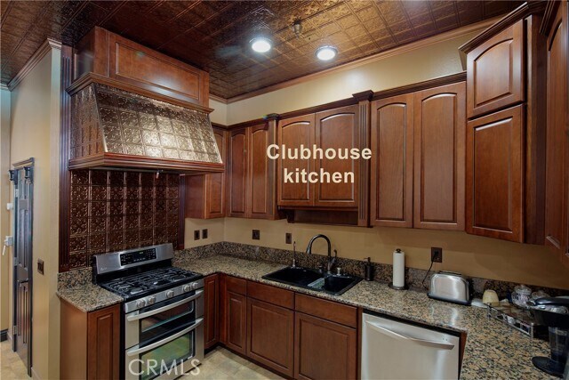 Building Photo - 26691 Kicking Horse Dr