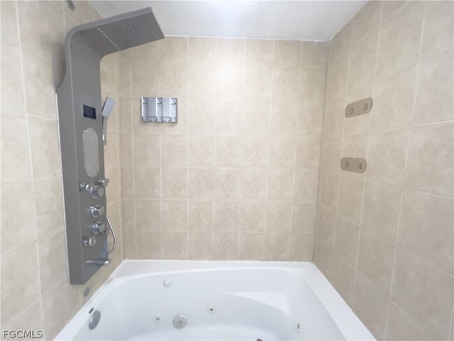 Building Photo - 3324 N Key Dr