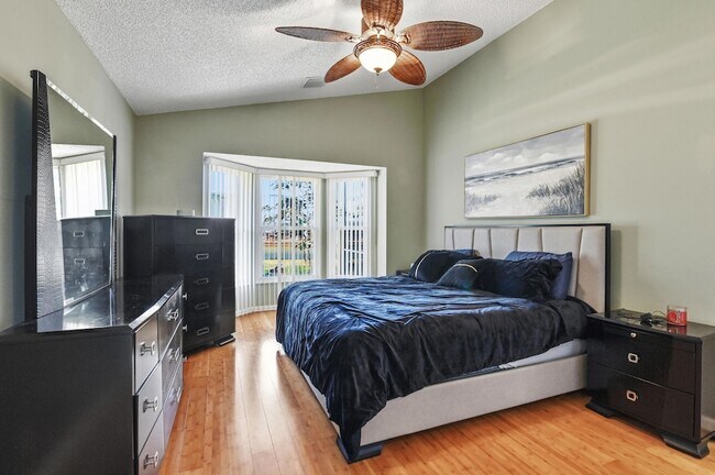 Building Photo - 2241 Soundings Ct