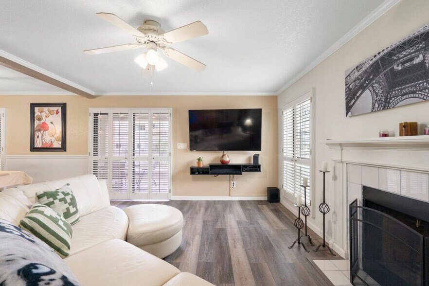 Building Photo - 8314 N 21st Dr