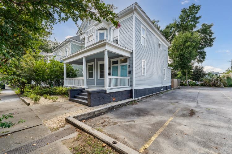 Building Photo - 11 E 39th St