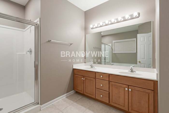 Building Photo - 1475 Far Dr