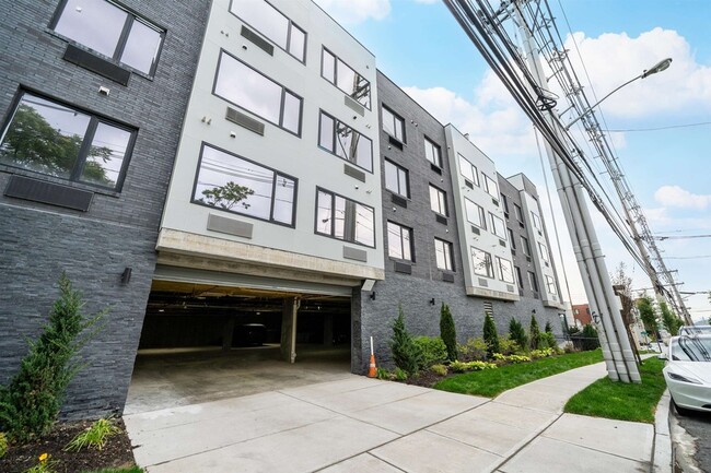 Building Photo - 3309 Liberty Ave