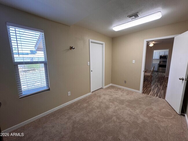 Building Photo - 10620 W Snead Dr