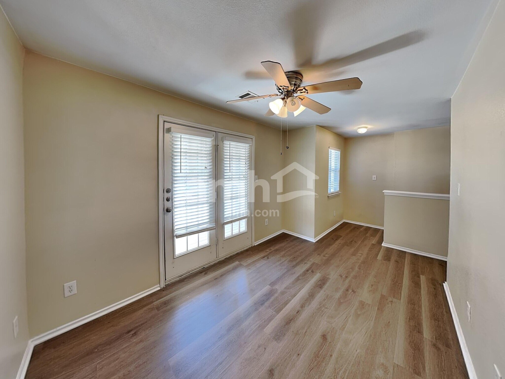 Building Photo - 2844 Deerfern Ln