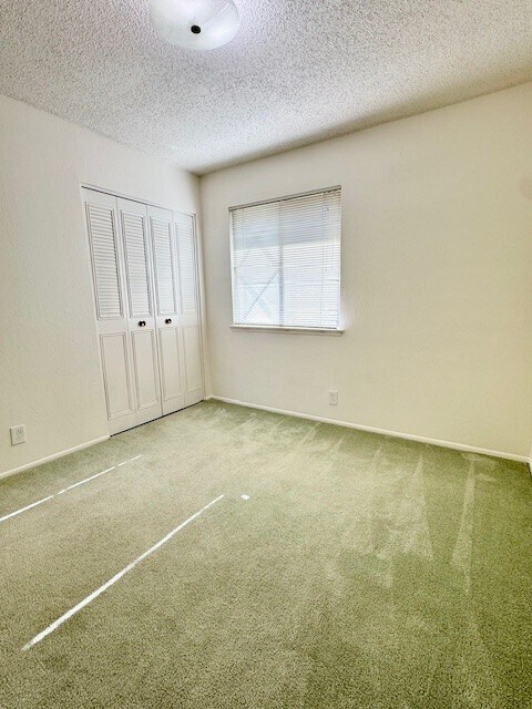 Building Photo - 35 Miramonte Dr
