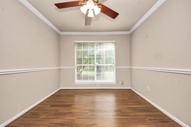 Building Photo - 4907 Echo Falls Dr