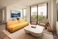 Building Photo - 221 SW 1st Ave