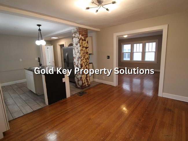 Building Photo - Attractive 2 BR 1 BA House with 2-Car Garage and Covered Porch (NO SECTION 8)