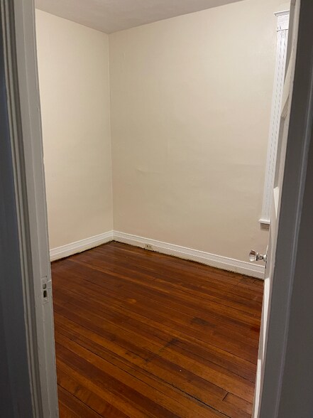 Building Photo - 123 N Allen St