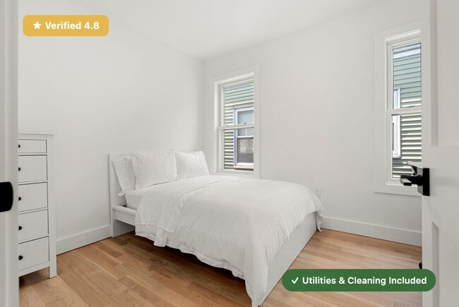 Building Photo - Furnished Private Bedroom in South Boston