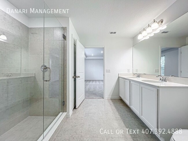 Building Photo - 1679 Meadowlark Dr