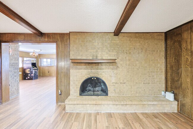 Building Photo - 3311 88th St