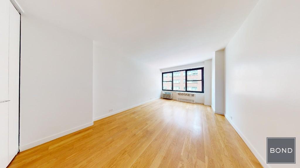 Building Photo - 145 Fourth Avenue