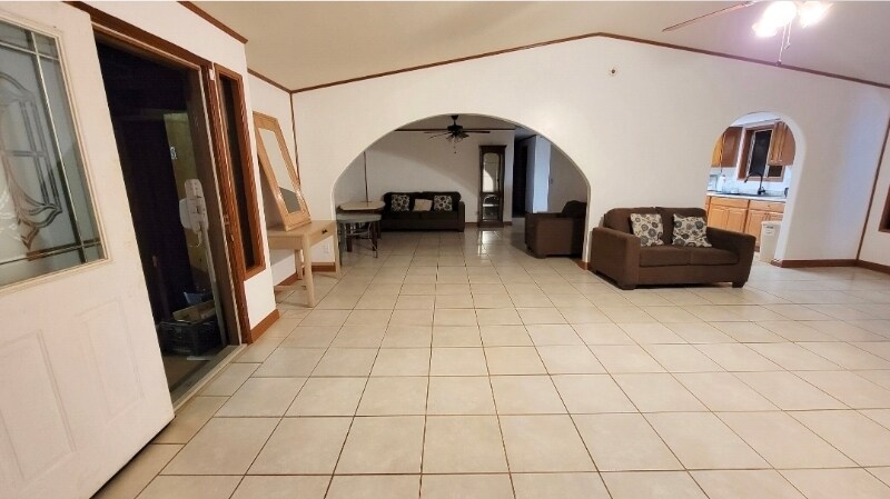 Building Photo - 86 Koki Pl