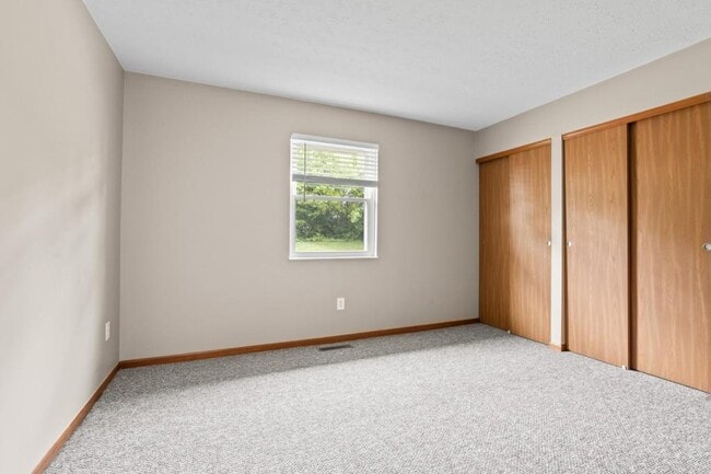Building Photo - 3440 Lilac Ln