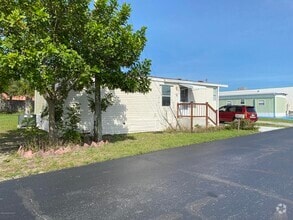 Building Photo - 1452 Turkey Creek Dr NE