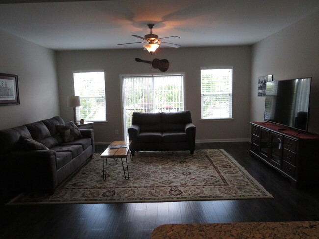 living room - 2112 Middle Tennessee Blvd