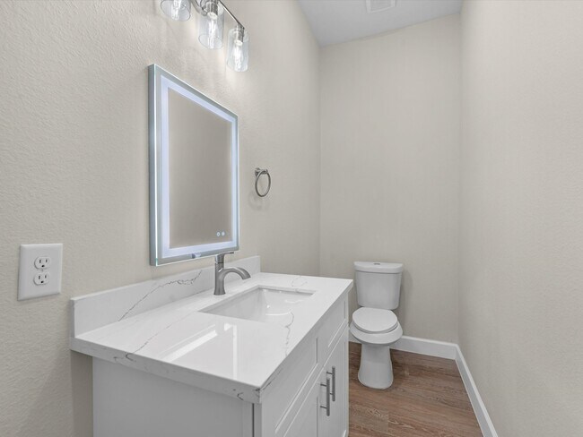 Building Photo - 603 N Milby St