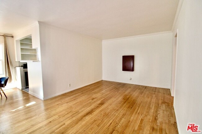 Building Photo - 4336 Laurel Canyon Blvd