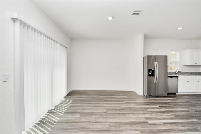 Building Photo - 10305 Costa Ter Dr