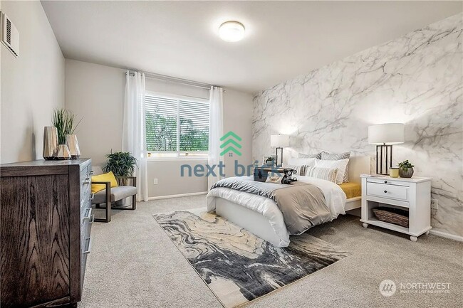 Building Photo - A fabulous 5 bedroom and 3.5 bathroom house