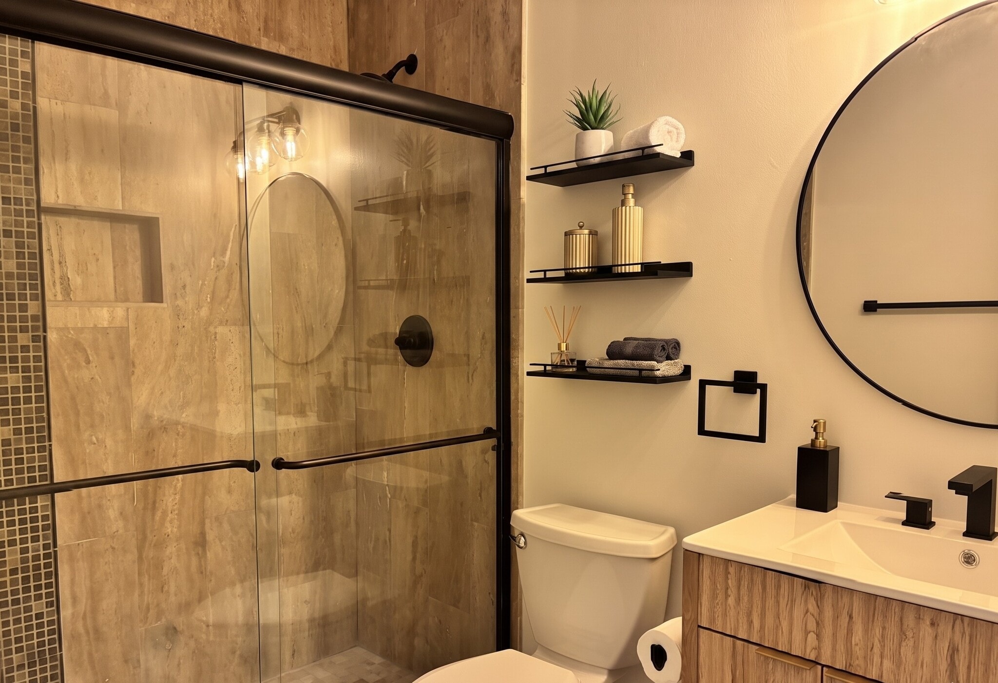 Second renovated bathroom - 2206 Huntingdon Chase