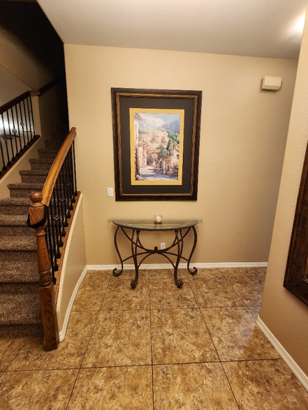 Building Photo - 12616 N 39th St