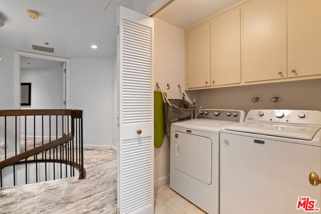 Building Photo - 10550 Wilshire Blvd