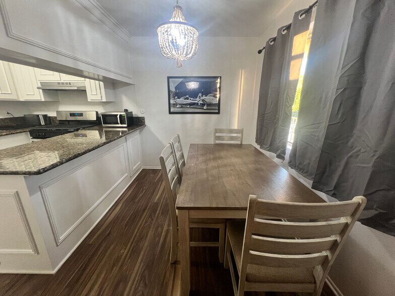 Building Photo - 25905 Narbonne Ave