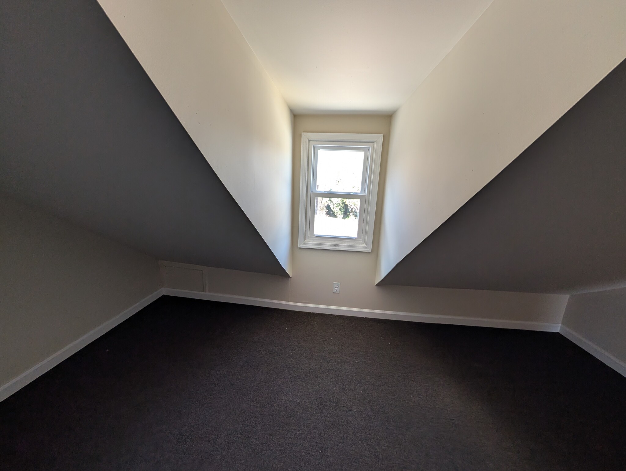 Building Photo - 26 N 6th St