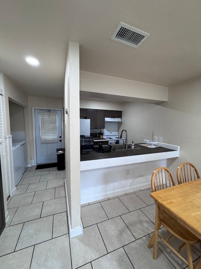 Building Photo - 1826 SW 69th Terrace