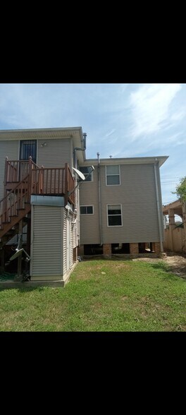 Building Photo - 6208 Warrington Dr