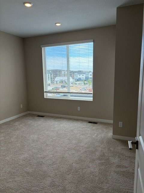 Building Photo - 1614 Park Ln