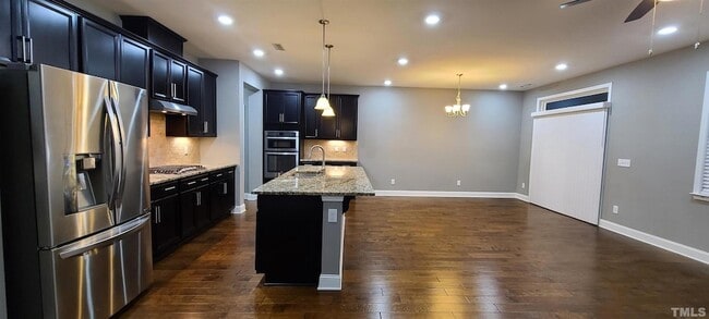 Building Photo - 529 Buhrstone Dr