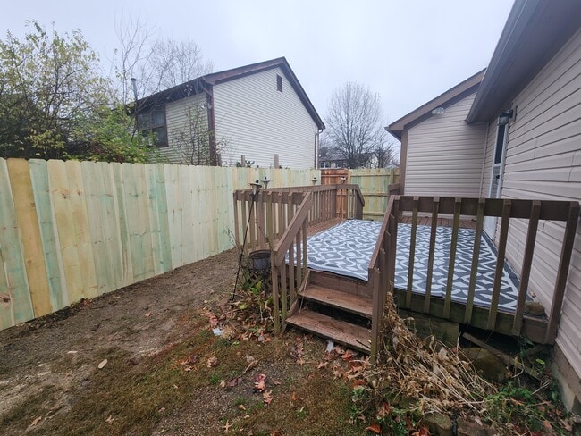 Building Photo - 5244 Wagon Wheel Ln