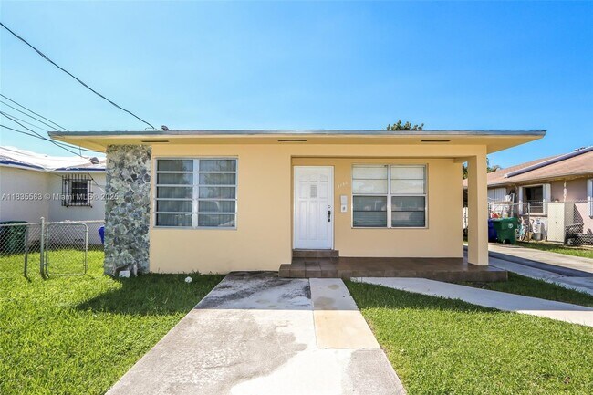 Primary Photo - 3156 SW 27th St