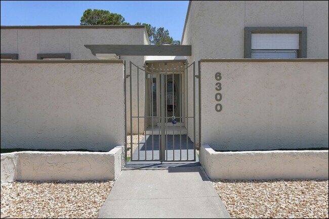 Building Photo - 6300 Jebel Way
