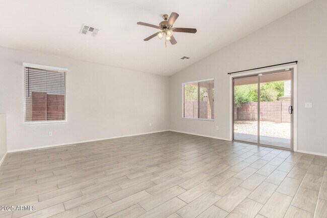 Building Photo - 8328 W Forest Grove Ave