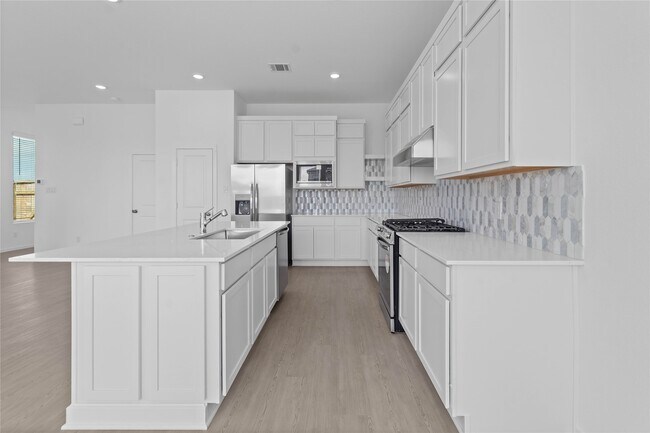 Building Photo - 6415 Laguna Terra Dr