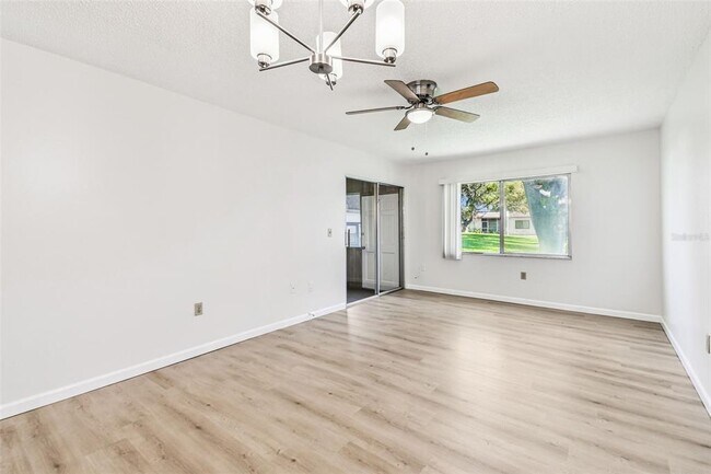 Building Photo - 1298 Mission Hills Blvd