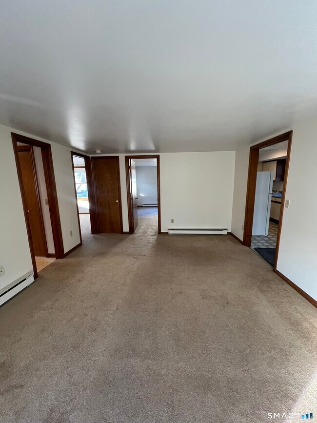 Building Photo - 7 Golden Hill St