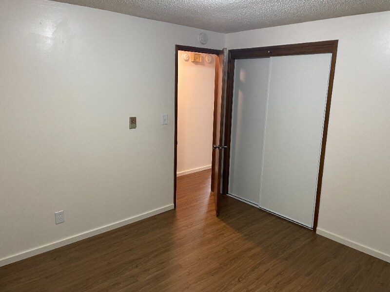 Building Photo - 918 Glennwood Ave NE