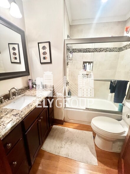 Building Photo - 230 Lake St