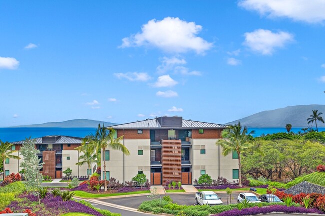 Building Photo - **Modern Wailea Living**