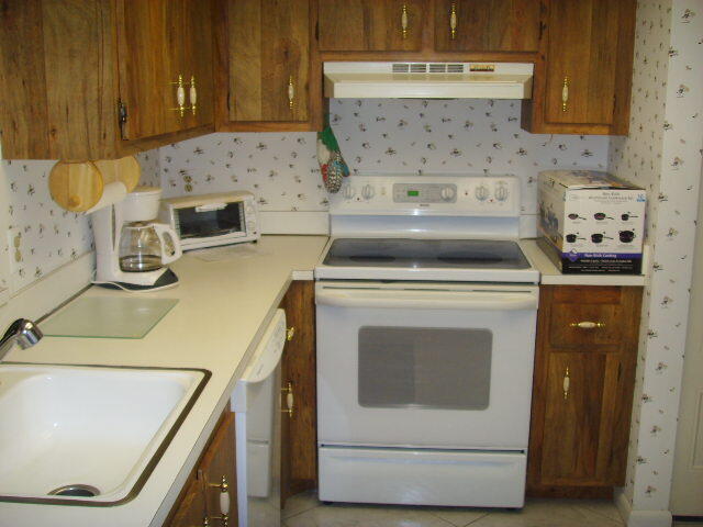 Building Photo - 15 Willowbrook Ln