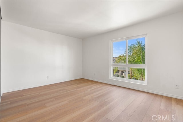 Building Photo - 5250 Zelzah Ave